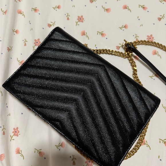 Yves Saint Laurent Black Quilted Chain Bag - Picture 4 of 4
